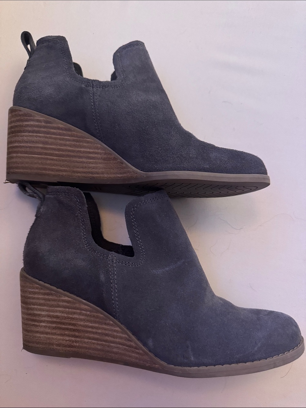Toms Slate Gray Suede Wedge Booties